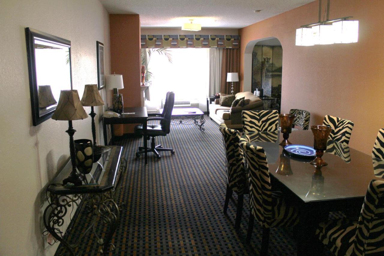 Comfort Inn & Suites Asheboro East Екстериор снимка